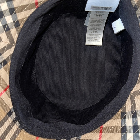 Preloved Burberry bucket hat pristine condition size is medium - Picture 9 of 10